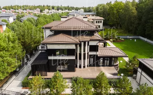 2-этажный коттедж 1 269 м² без отделки