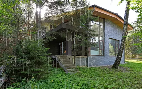 2-этажный коттедж 550 м² без отделки