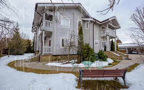 2-этажный коттедж 392 м² с отделкой