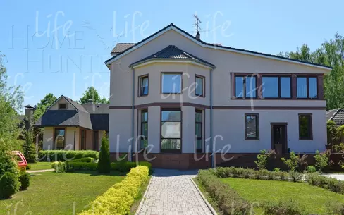 2-этажный коттедж 600 м² с отделкой
