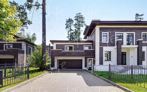 2-этажный коттедж 390 м² без отделки