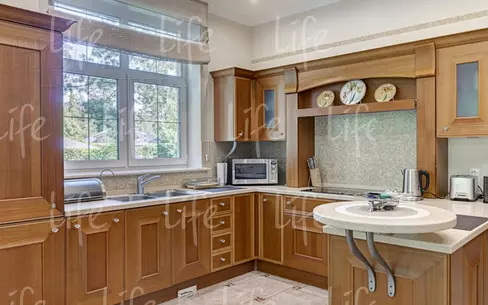 2-этажный коттедж 782.7 м² с отделкой