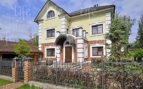 2-этажный коттедж 460 м² с отделкой