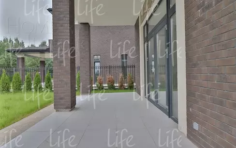 2-этажный коттедж 450 м² с отделкой