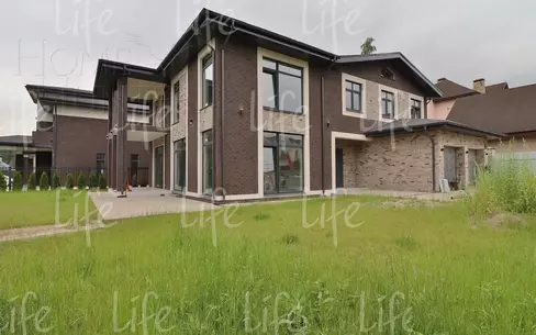 2-этажный коттедж 450 м² с отделкой