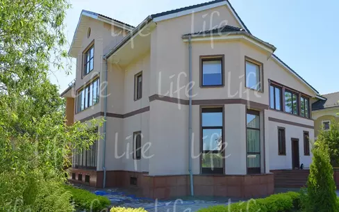 2-этажный коттедж 600 м² с отделкой