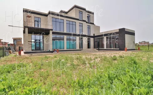 2-этажный коттедж 830 м² без отделки