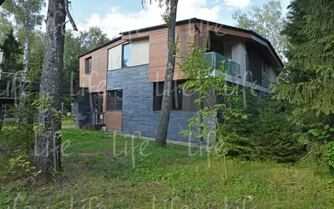 2-этажный коттедж 550 м² без отделки