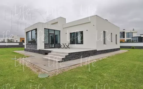 1-этажный коттедж 170 м² с отделкой