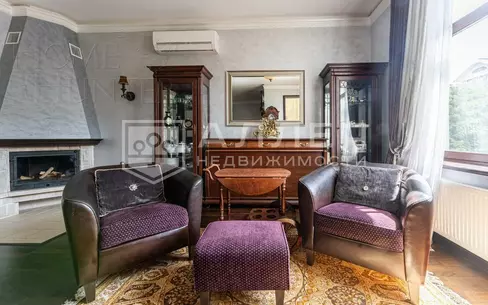 3-этажный таунхаус 270 м² с отделкой