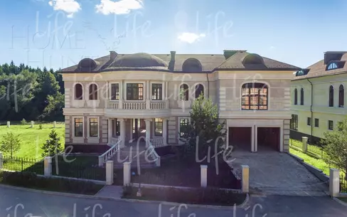 2-этажный коттедж 1 323 м² без отделки