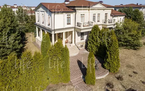 2-этажный коттедж 535 м² с отделкой