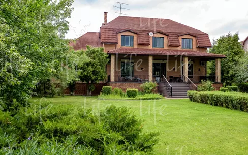 2-этажный коттедж 916 м² с отделкой