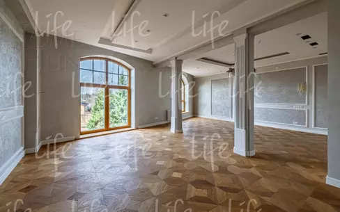 2-этажный коттедж 1 000 м² с отделкой