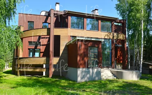 2-этажный коттедж 1 000 м² без отделки