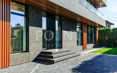 2-этажный коттедж 1 200 м² без отделки