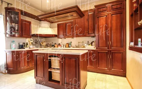 2-этажный коттедж 500 м² с отделкой