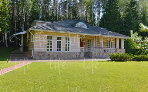 2-этажный коттедж 570 м² с отделкой