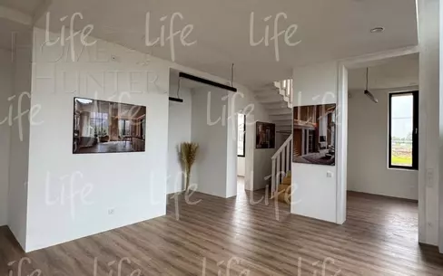 2-этажный коттедж 300 м² с отделкой