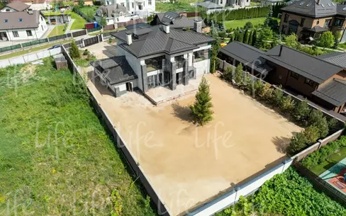 2-этажный коттедж 530 м² без отделки