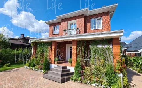 2-этажный коттедж 280 м² с отделкой