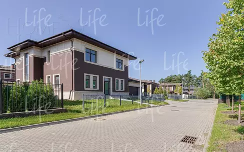 2-этажный коттедж 372.4 м² без отделки