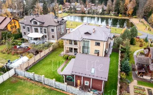 2-этажный коттедж 450 м² с отделкой