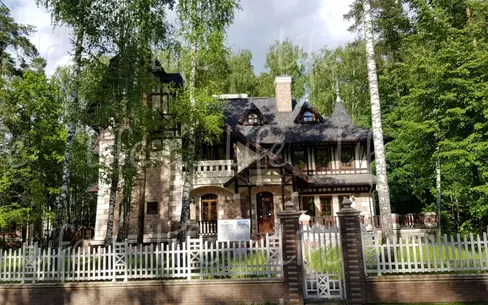 2-этажный коттедж 658 м² с отделкой
