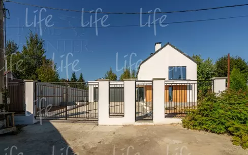 2-этажный коттедж 350 м² без отделки