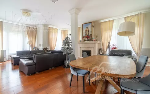 2-этажный коттедж 390 м² с отделкой