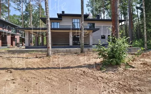 2-этажный коттедж 460 м² без отделки