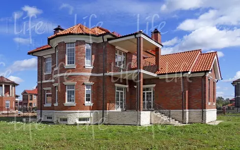 2-этажный коттедж 495 м² без отделки