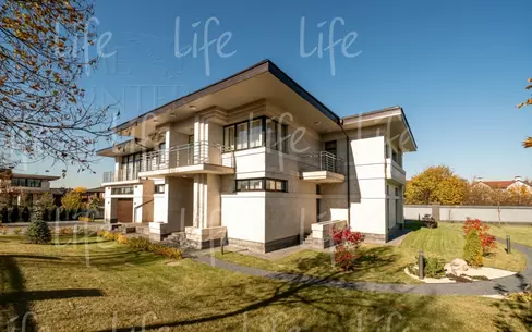 2-этажный коттедж 1 017.21 м² с отделкой