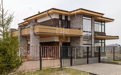 2-этажный коттедж 260 м² без отделки