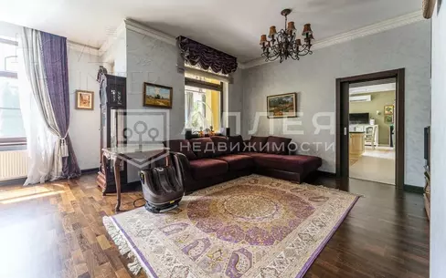 3-этажный таунхаус 270 м² с отделкой