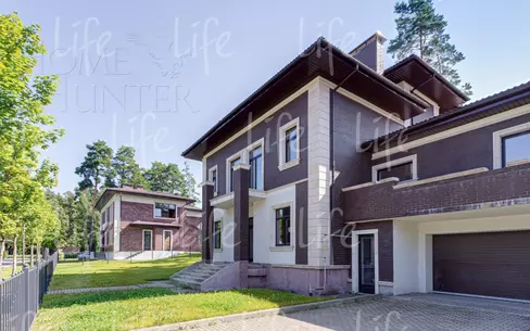 2-этажный коттедж 432.9 м² без отделки