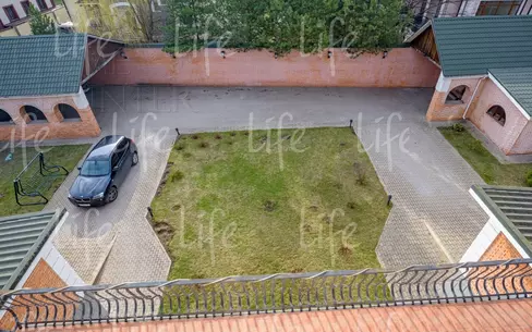 3-этажный коттедж 780 м² с отделкой