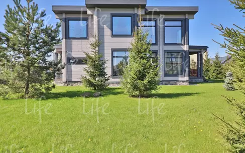 2-этажный коттедж 263 м² с отделкой