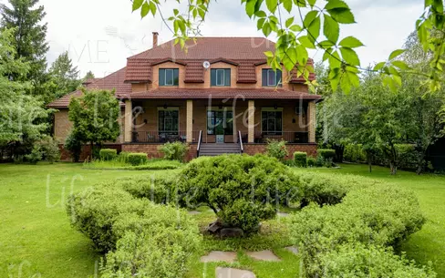 2-этажный коттедж 916 м² с отделкой