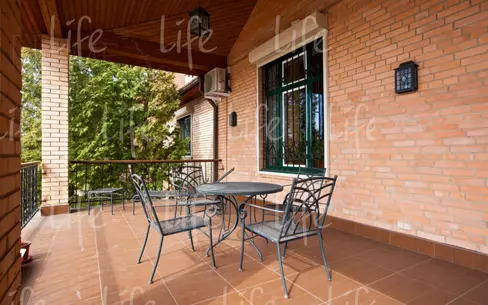 2-этажный коттедж 916 м² с отделкой