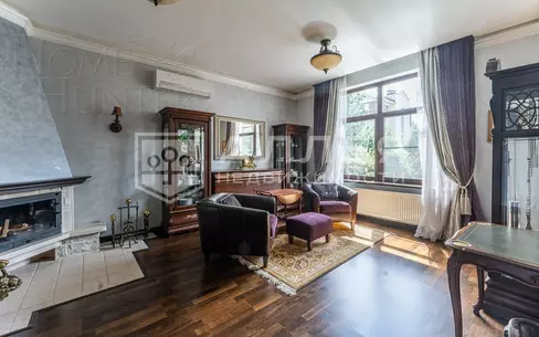 3-этажный таунхаус 270 м² с отделкой