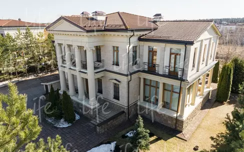 2-этажный коттедж 535 м² с отделкой