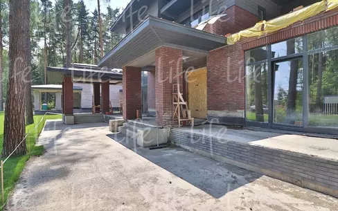 2-этажный коттедж 460 м² без отделки