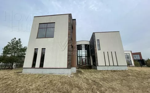 2-этажный коттедж 751.2 м² без отделки