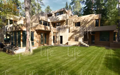 2-этажный коттедж 1 330 м² с отделкой