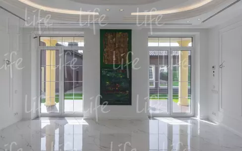 2-этажный коттедж 900 м² с отделкой
