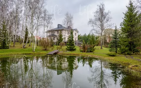 2-этажный коттедж 560 м² с отделкой