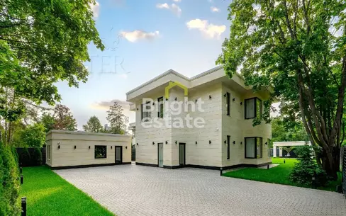 2-этажный коттедж 350 м² с отделкой