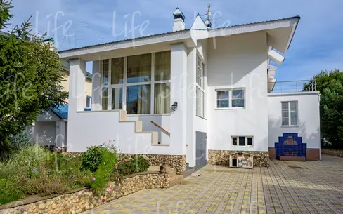 2-этажный коттедж 380 м² с отделкой
