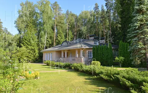 2-этажный коттедж 570 м² с отделкой